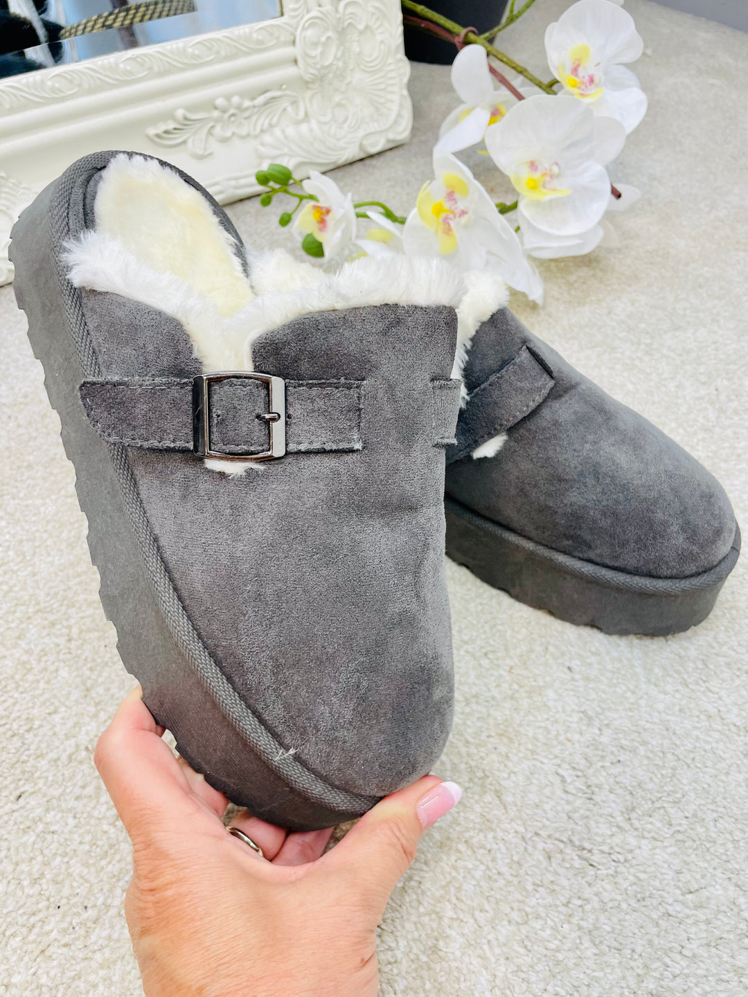 LADIES WOMENS GREY FAUX FUR FLATFORM SLIPPER SLIDER SHOES