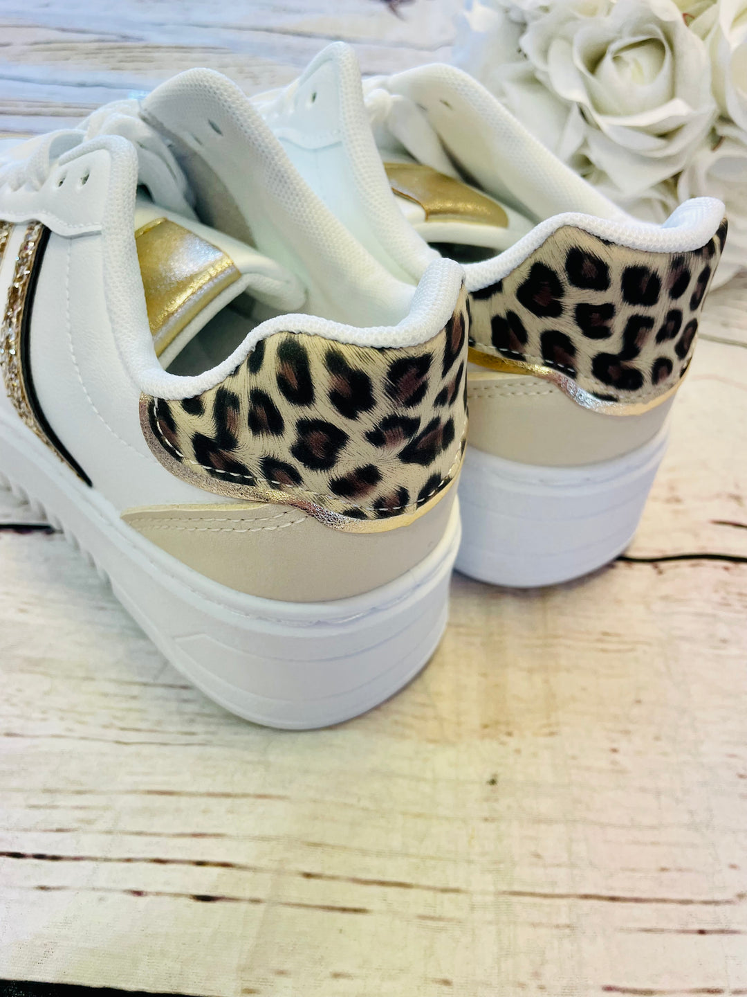 WHITE FLATFORM TRAINERS ( 3086 ) sizes 3 to 8