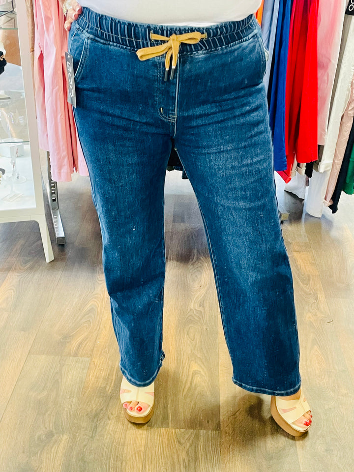 The PENELOPE wide leg joggy jeans - size 10 only