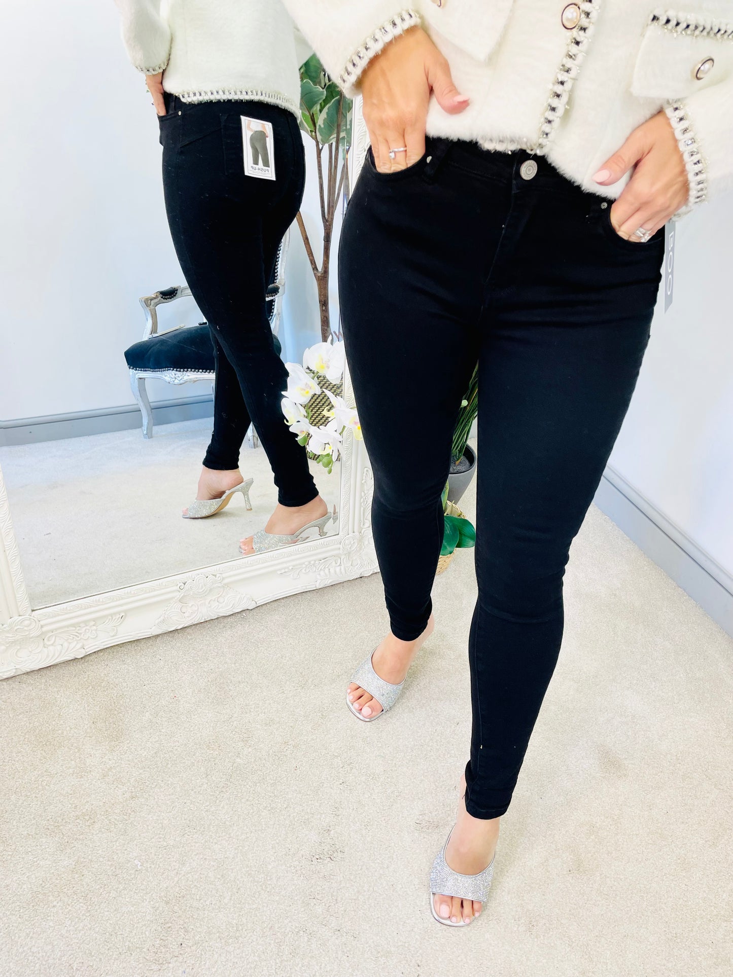 The MOLLIE black jeans - size 6 to 14