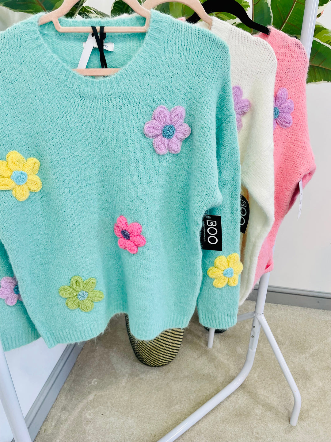 The APRIL flower jumper - 3 colours