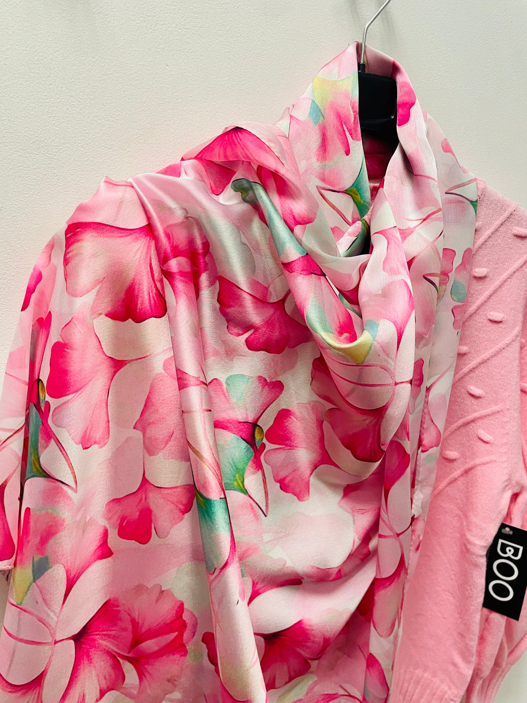 The MELINDA pink satin scarf