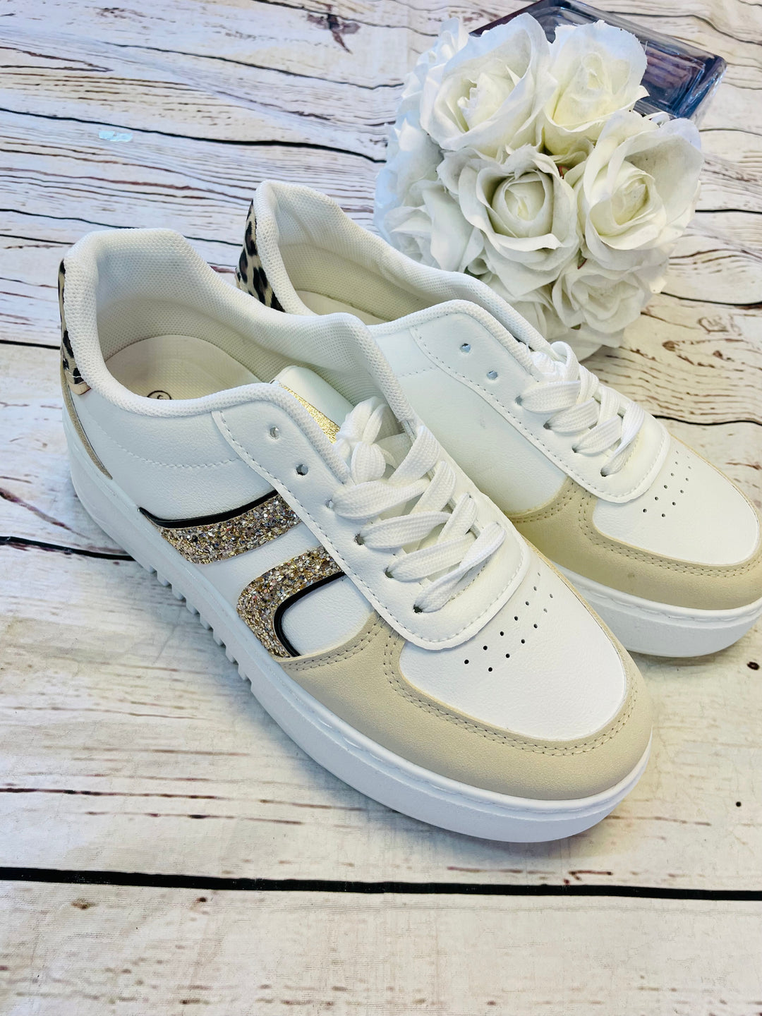 WHITE FLATFORM TRAINERS ( 3086 ) sizes 3 to 8