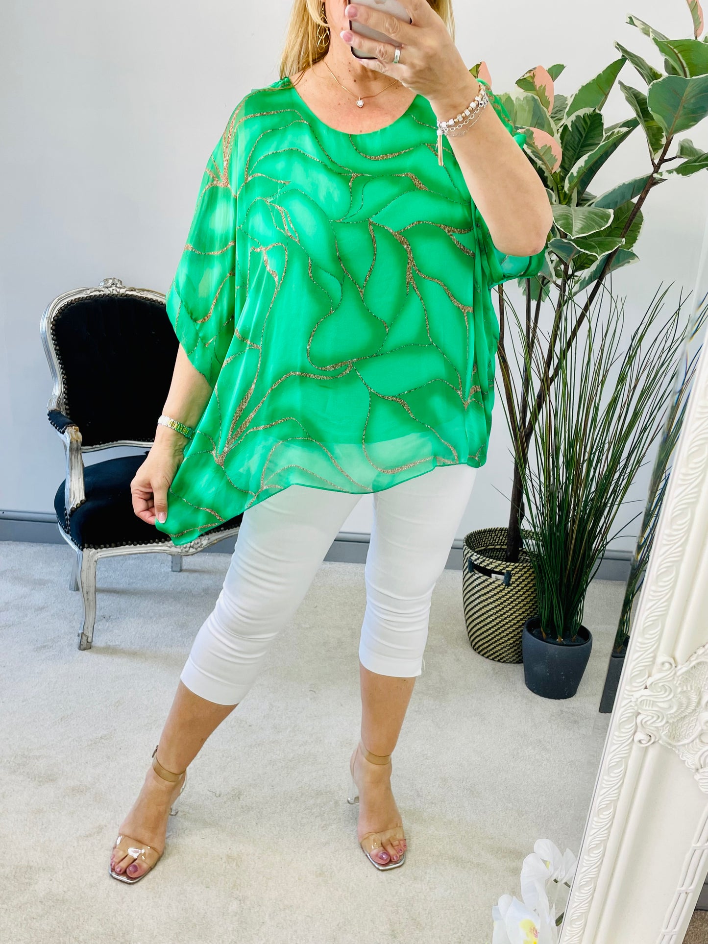 The VONNIE silky floaty top - 3 colours