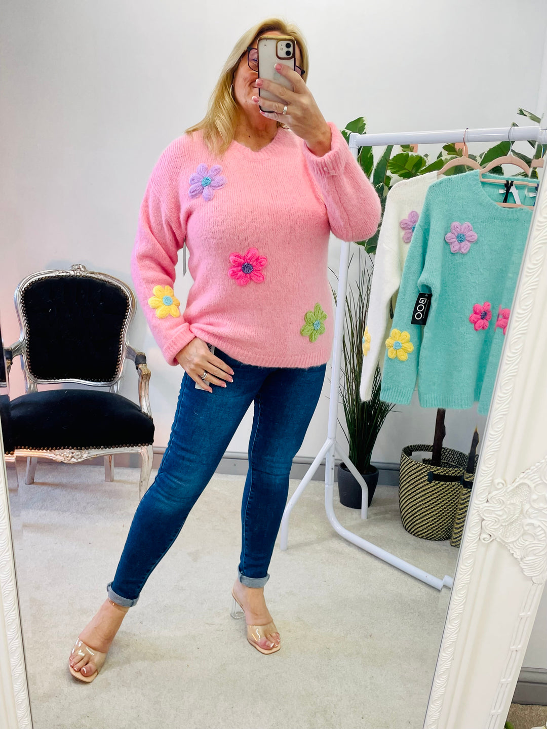 The APRIL flower jumper - 3 colours