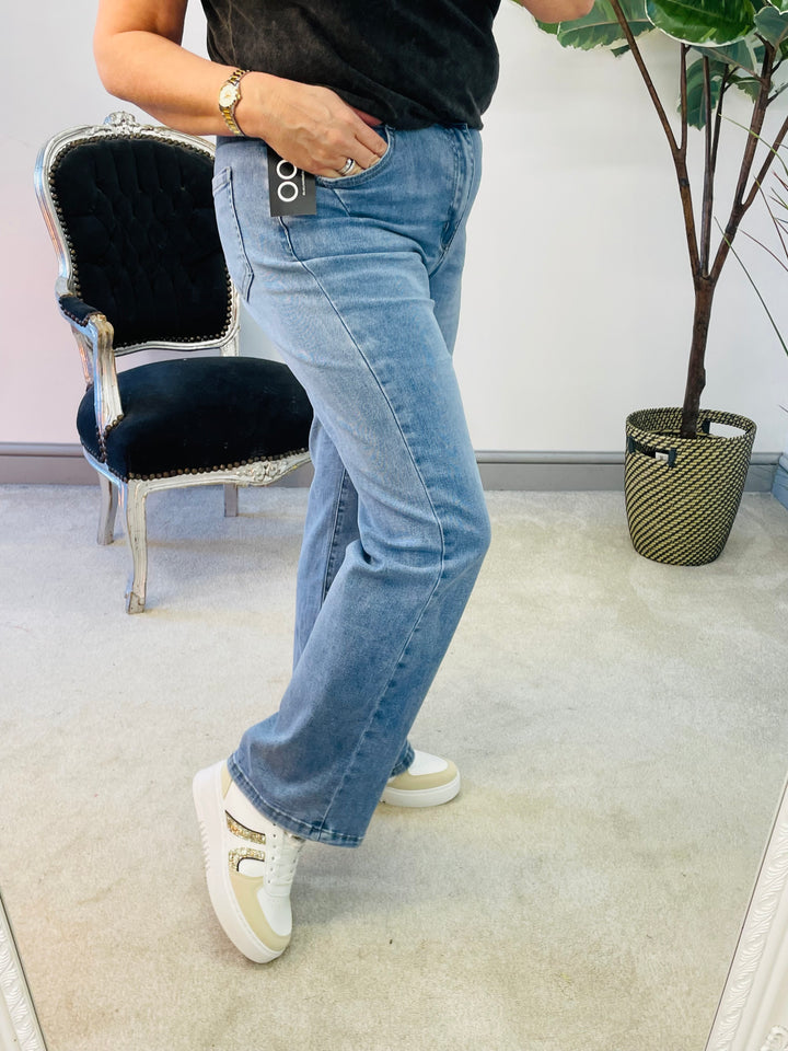 The MADELINE light denim wide leg jeans - sizes 6 to 14