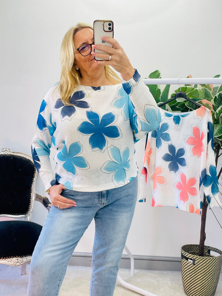 The FEEFEE light knit top - 2 colours