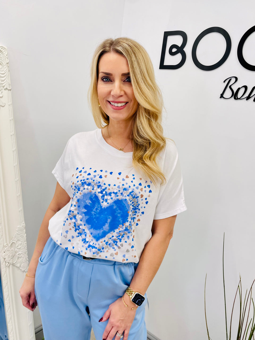 LADIES WOMENS WHITE & BLUE HEART LOGO FASHION TEE T SHIRT