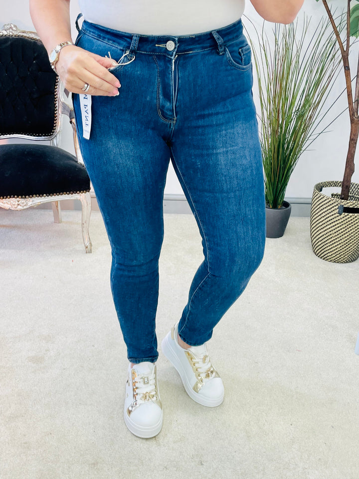 The PATTIE stretch blue jeans - size 10 to 20