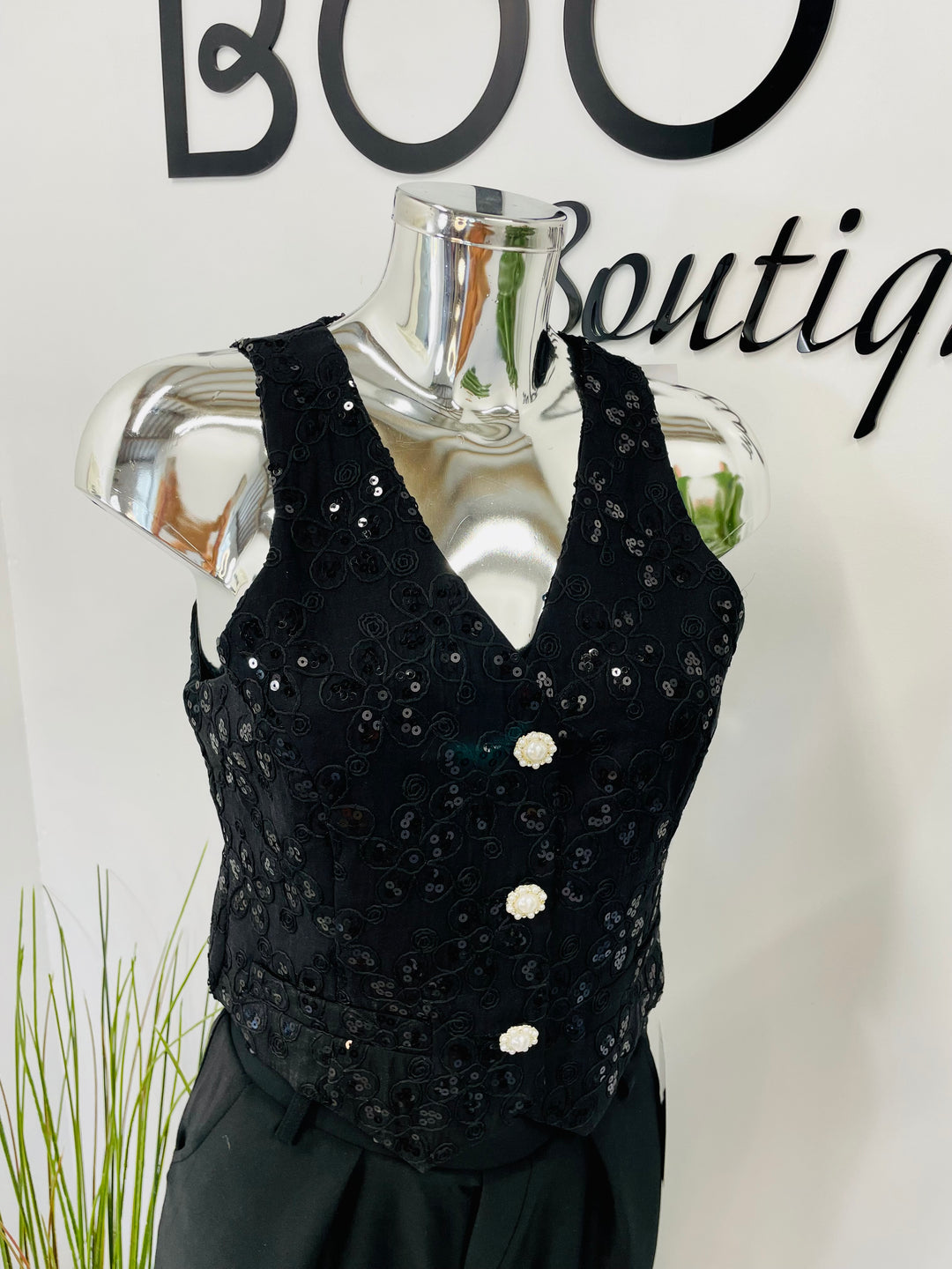 The ALANA sequin waistcoat - black and cream