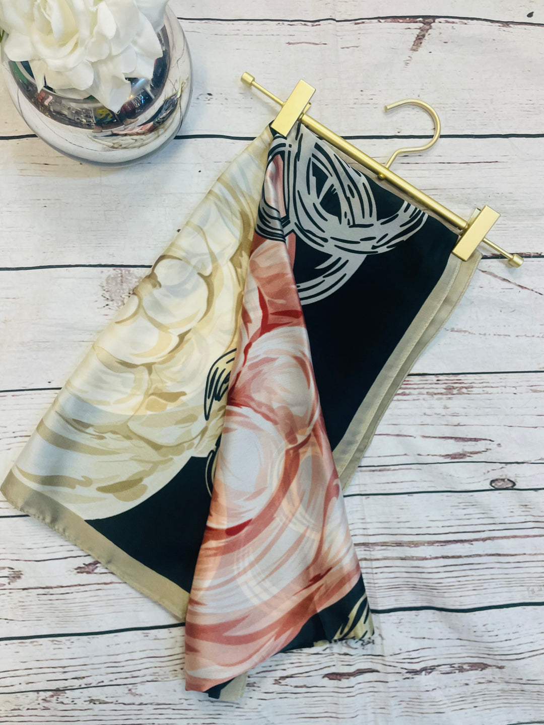 The SWIRLY silky scarf - 3 colours