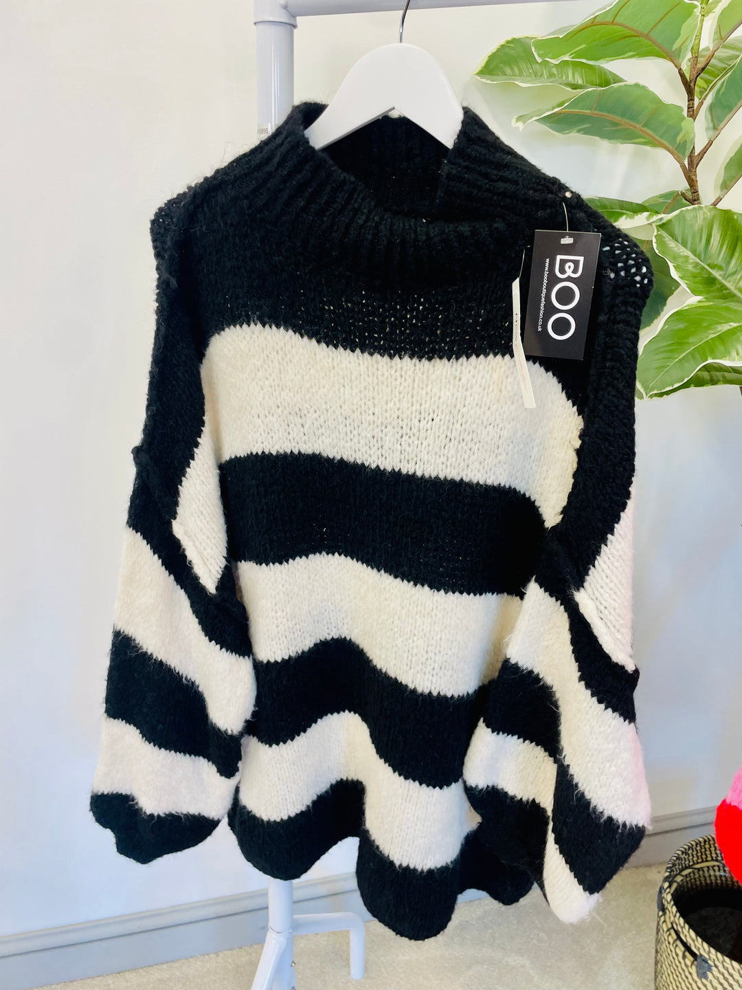 CHUNKY KNIT BLACK AND WHITE STRIPE OVERSIZE JUMPER