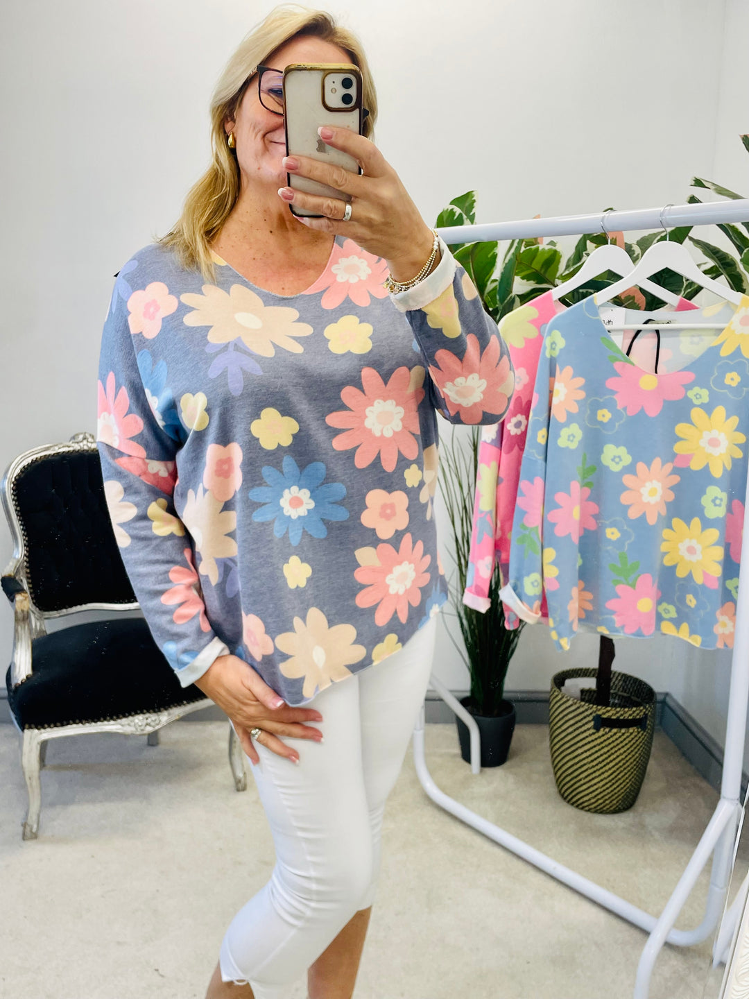 The LEAH flower top - 3 colours